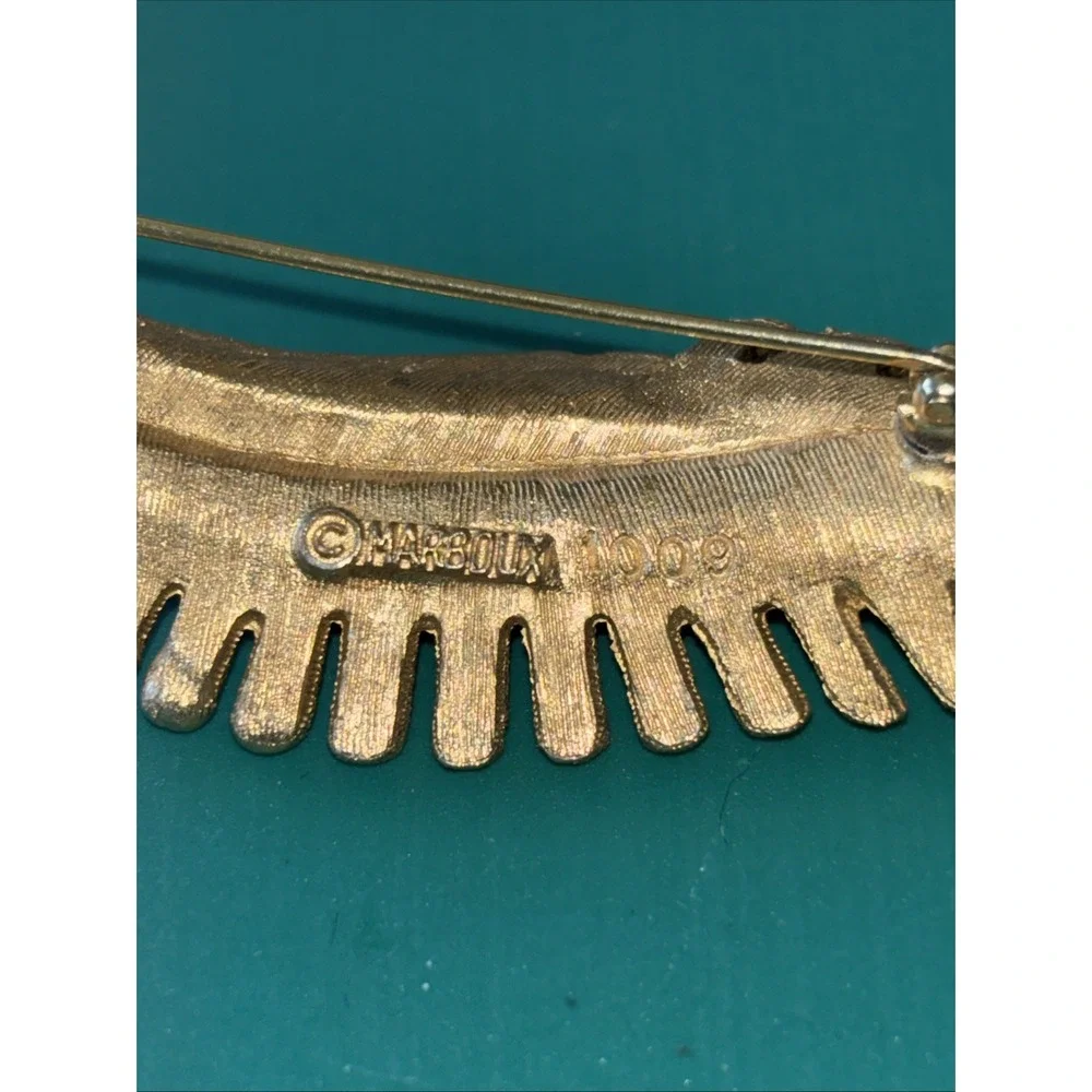 Vintage Signed MARBOUX Goldtone Textured LEAF Shape Pin Brooch #1009